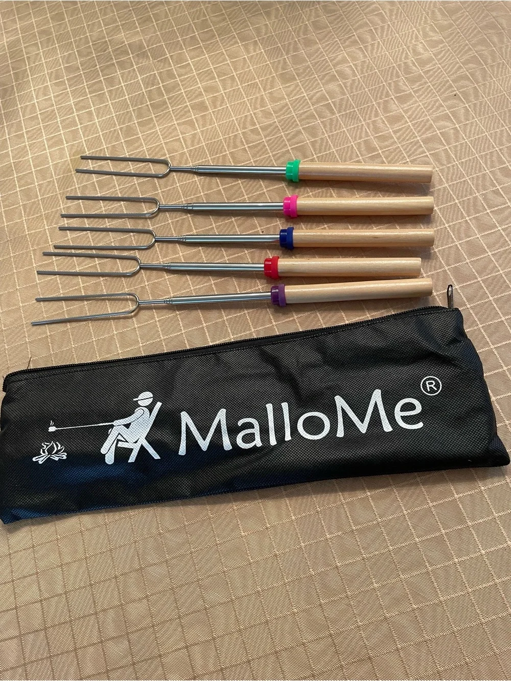 MalloMe Telescoping Roasting Forks Set with Carry Pouch - Multicolor